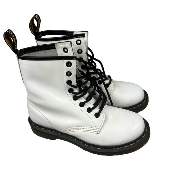 Doc Martens Size 6 Womens Combat Boots White Patent Leather Lace Goth Punk - Picture 1 of 11